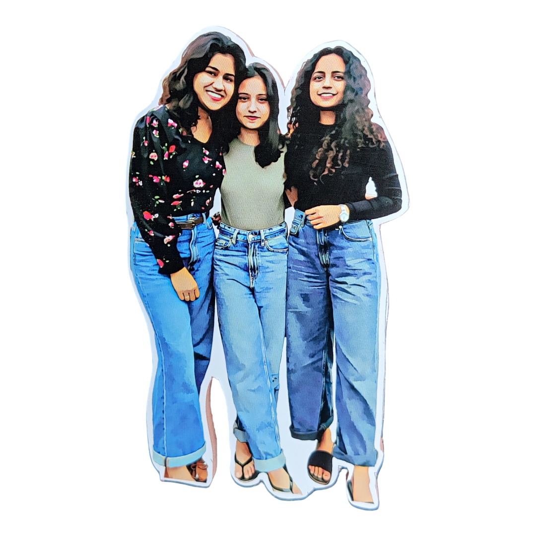 Friends themed magnets on a fridge