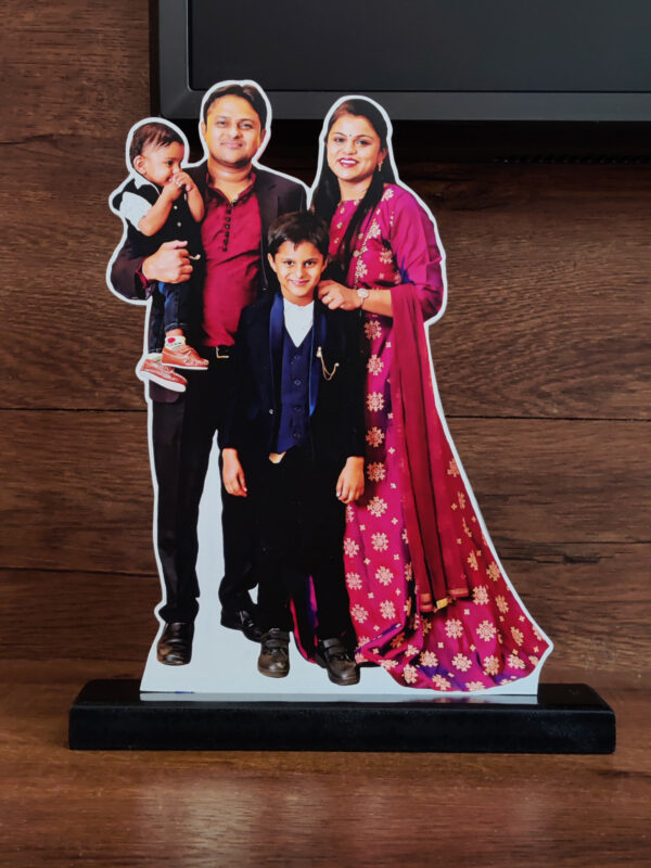Cutesy Family Photo Cutouts