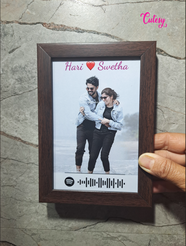 Cutesy Musical Photo Frame - Image 2