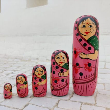 Wooden Russian Doll Set – Traditional Handcrafted Matryoshka Nesting Dolls from Cutesy India