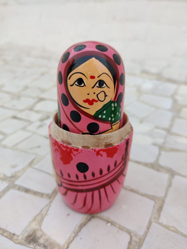 Wooden Russian Doll Set - Image 5