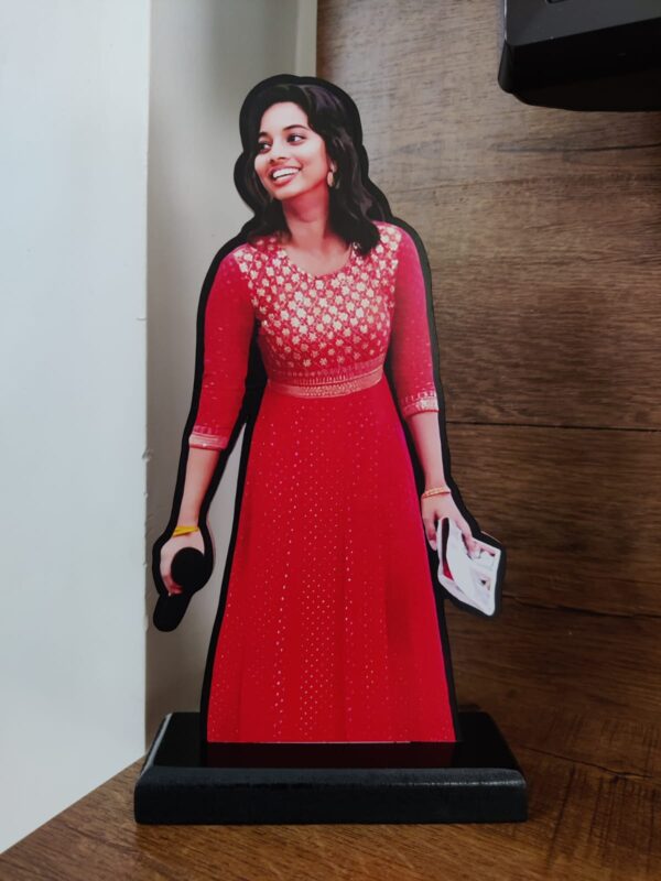 Cutesy Solo Photo Cutout